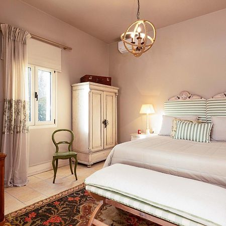 Villa Mantilari Wine Estate 7 Apartments 2 Private Pools 1 Heated Tennis Court Fitness Center Archanes Eksteriør bilde