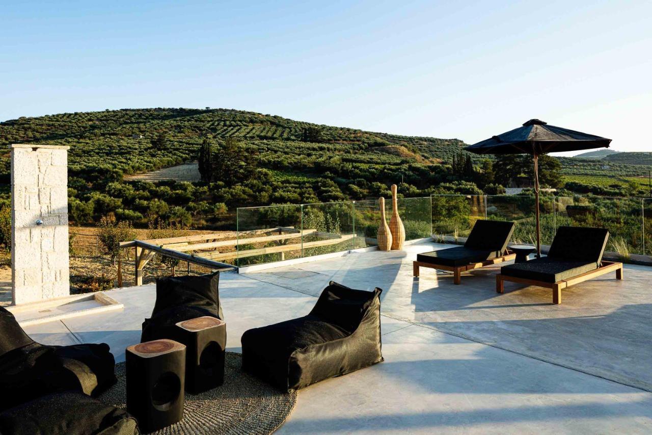 Villa Mantilari Wine Estate 7 Apartments 2 Private Pools 1 Heated Tennis Court Fitness Center Archanes Eksteriør bilde