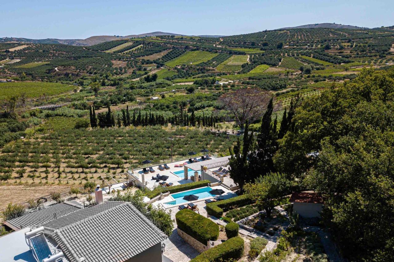 Villa Mantilari Wine Estate 7 Apartments 2 Private Pools 1 Heated Tennis Court Fitness Center Archanes Eksteriør bilde
