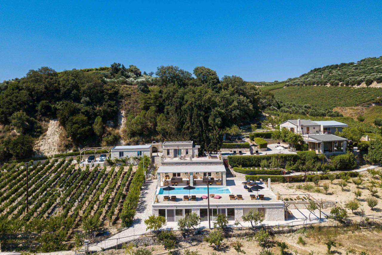 Villa Mantilari Wine Estate 7 Apartments 2 Private Pools 1 Heated Tennis Court Fitness Center Archanes Eksteriør bilde