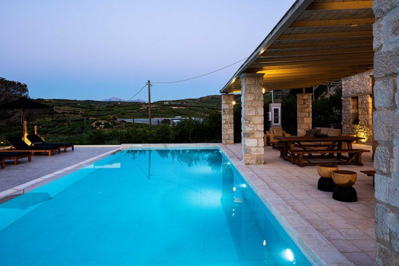 Villa Mantilari Wine Estate 7 Apartments 2 Private Pools 1 Heated Tennis Court Fitness Center Archanes Eksteriør bilde