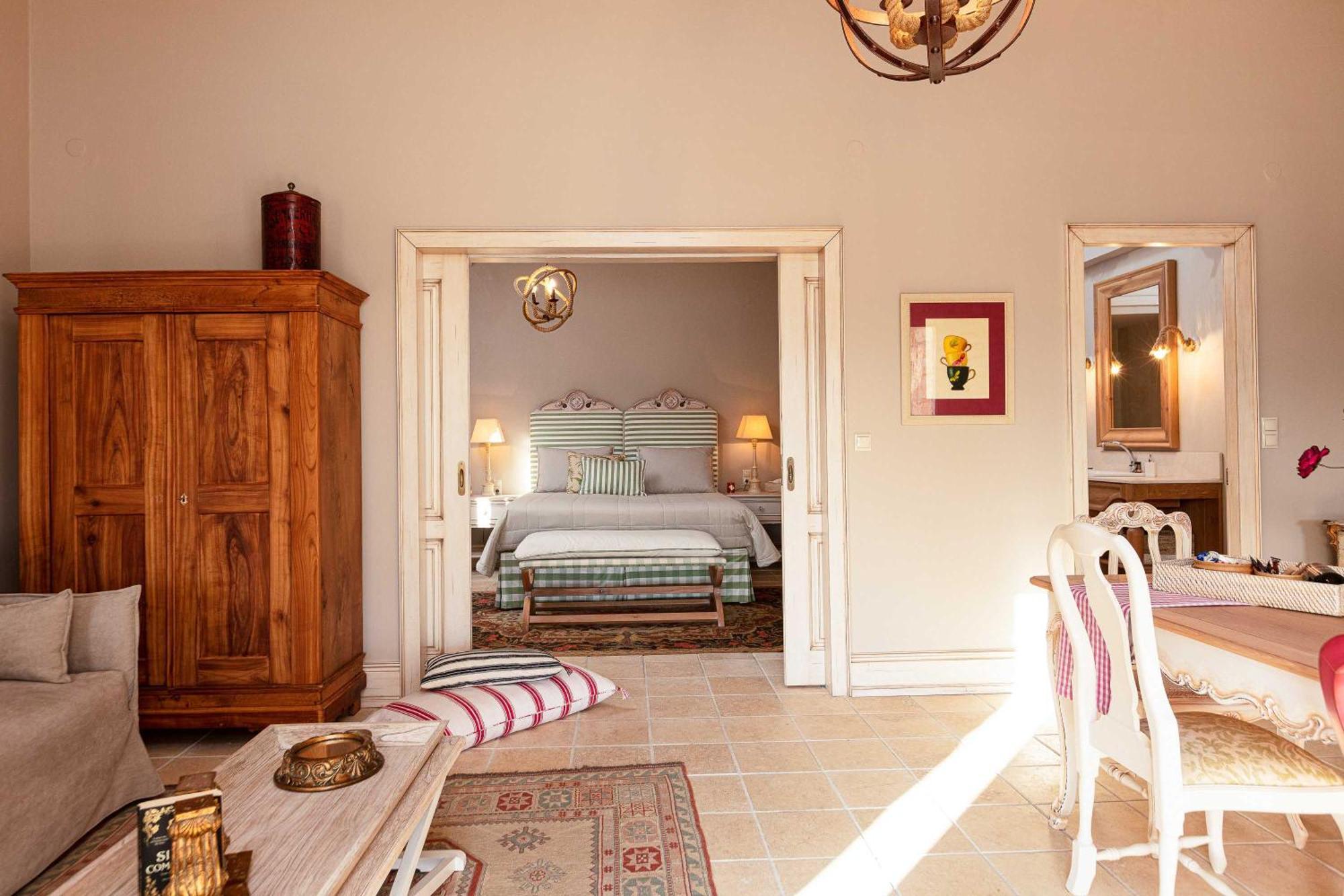 Villa Mantilari Wine Estate 7 Apartments 2 Private Pools 1 Heated Tennis Court Fitness Center Archanes Rom bilde